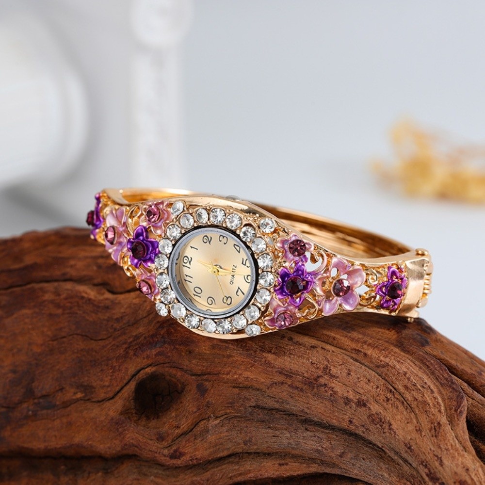 Vintage Fashion Week - Jam Tangan Vintage Kaya Aksen Bunga,