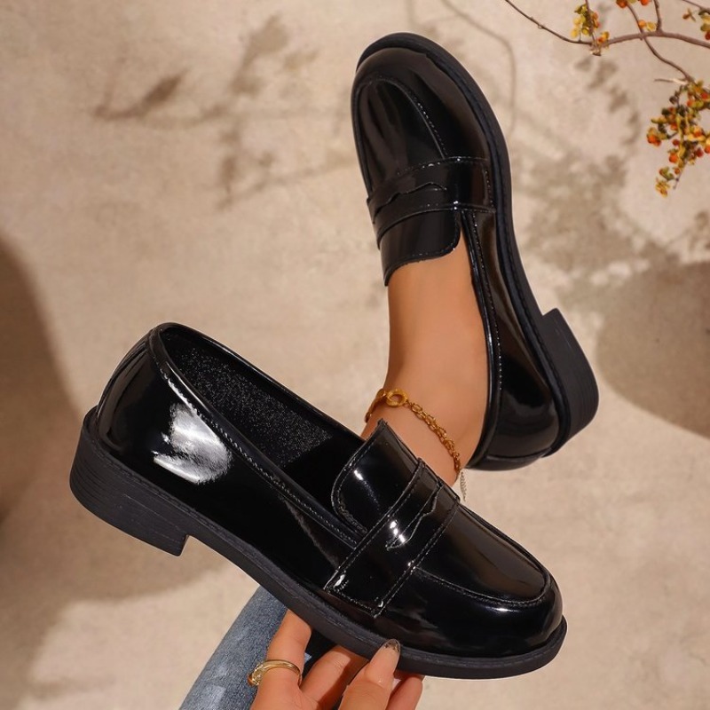 Vintage Slip Dress - Sepatu Loafer Wanita Ujung Bulat Hak