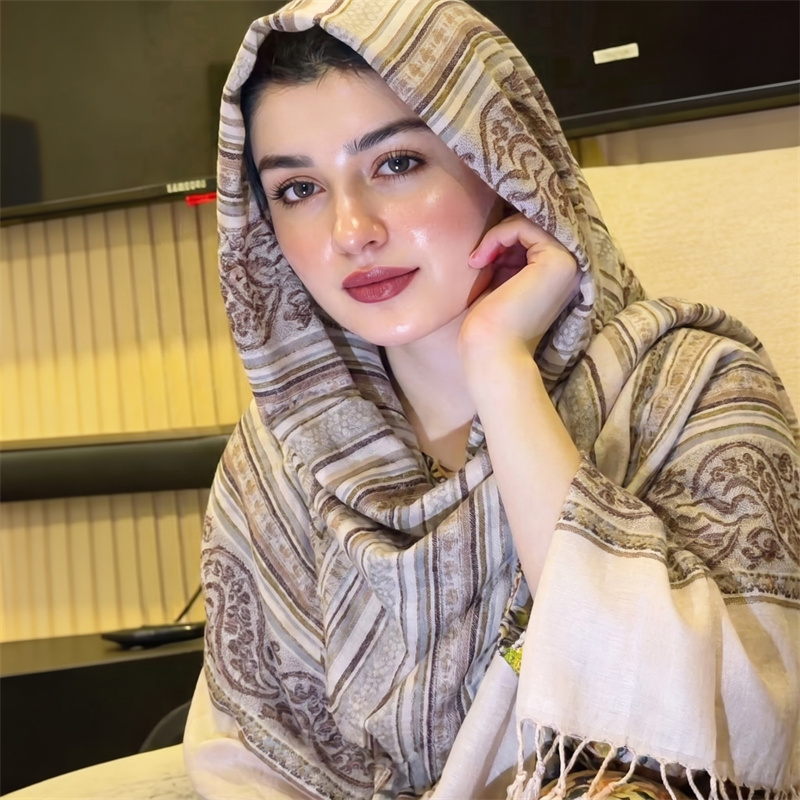 Vintage Fashion Ladies - Hijab Cetak Paisley Vintage, Kerudung Fashion