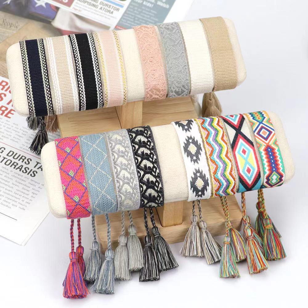 Vintage Vibes Fashion - Gelang Anyaman Polos Warna Permen Susun