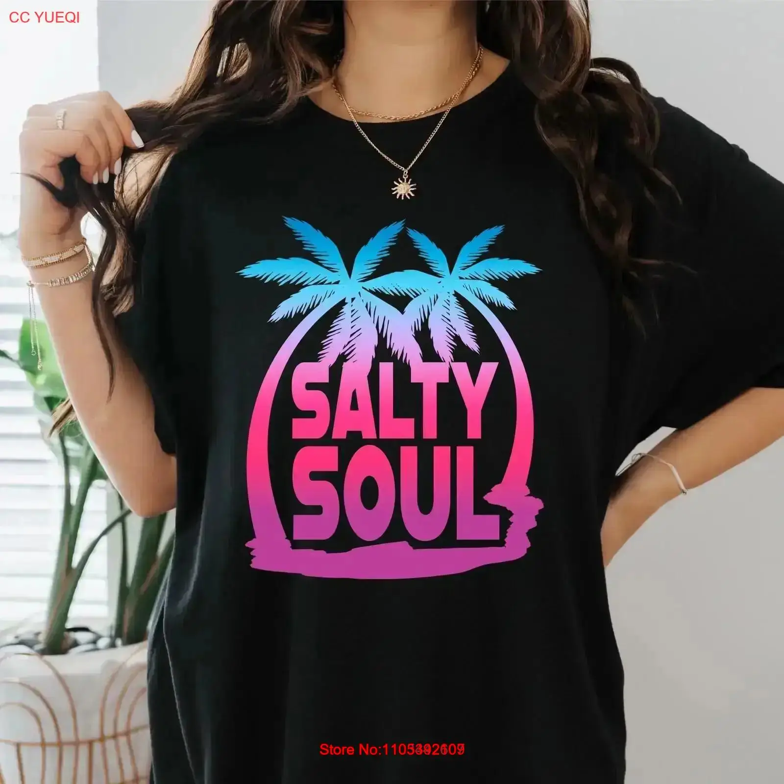 Vintage Vibes Fashion - Kaos Pantai Salty Soul, Nuansa Liburan