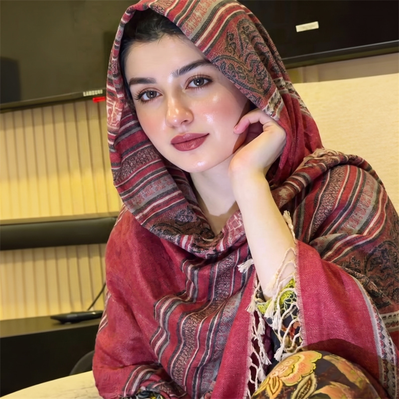Hijab Cetak Paisley Vintage, K - Vintage Fashion Ladies ulasan dan harga
