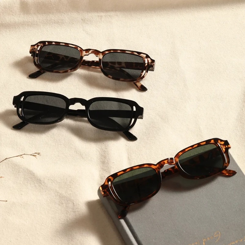 Kacamata Hitam Persegi Panjang - Vintage Fashion Female ulasan dan harga